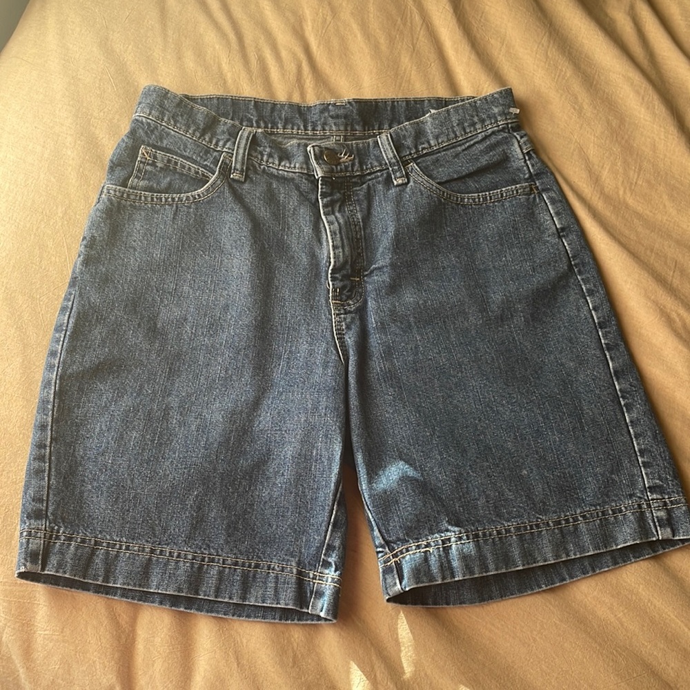 Low Waist Lee Riders Shorts - Picture 2 of 5